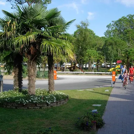 Laguna Village - Campings.com Campsite